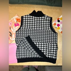 SHEIN Monochrome Houndstooth Turtleneck Vest